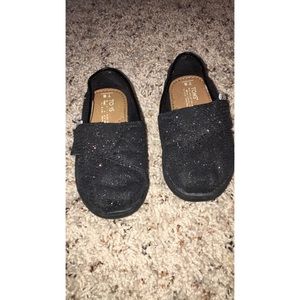 Kids Black glitter Toms shoes